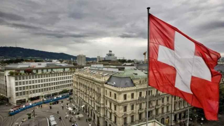 La Suisse refuse de tatouer les riches