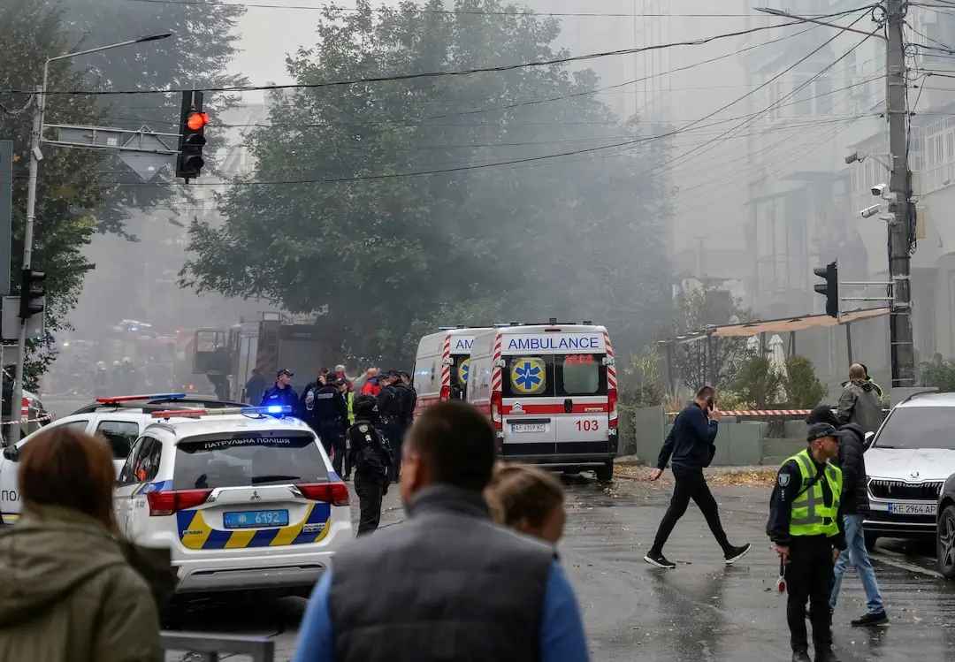 La Russie frappe Dnipro, en Ukraine, lors d'une rare attaque de drones diurne: un mort