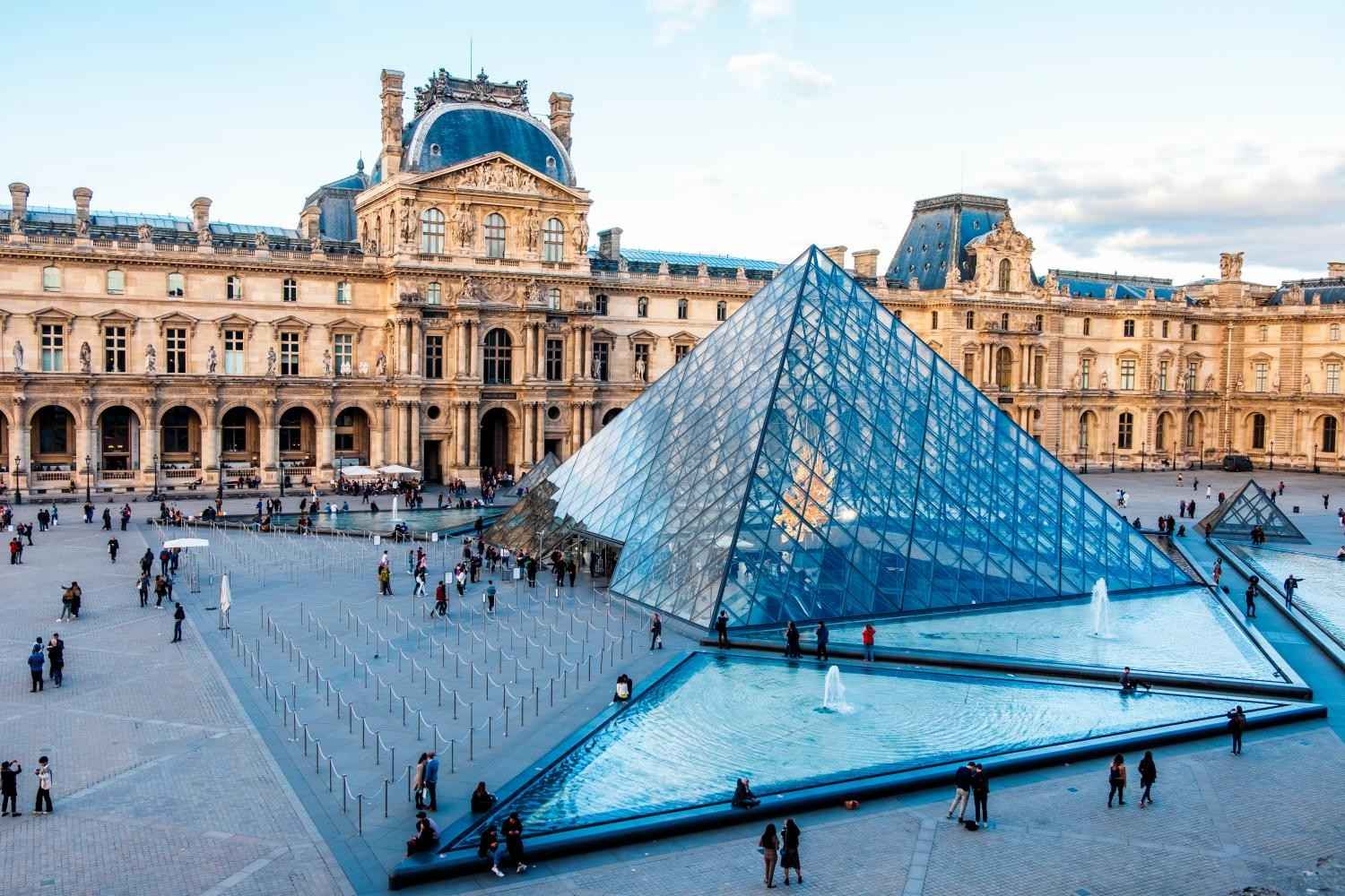 Le Louvre cambriolé : voici ce que les voleurs ont pris