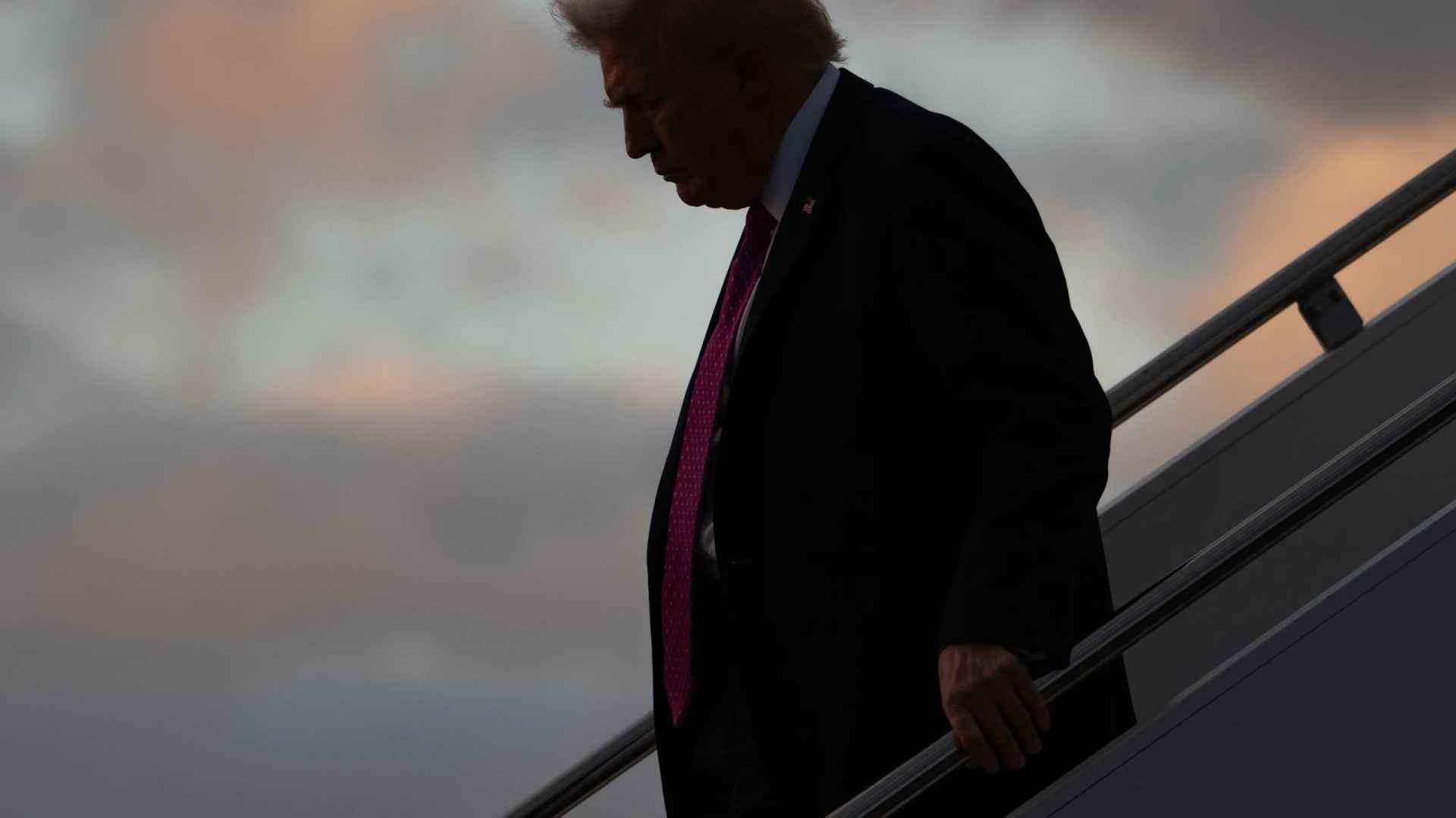 Trump entame sa tournée en Asie, discussions commerciales prévues avec Xi Jinping