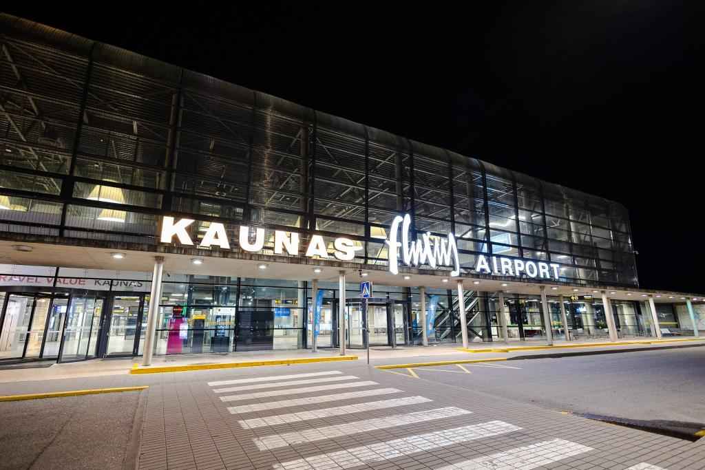 La Lituanie ferme ses aéroports : ballons de contrebande alertent ce pays de l'OTAN