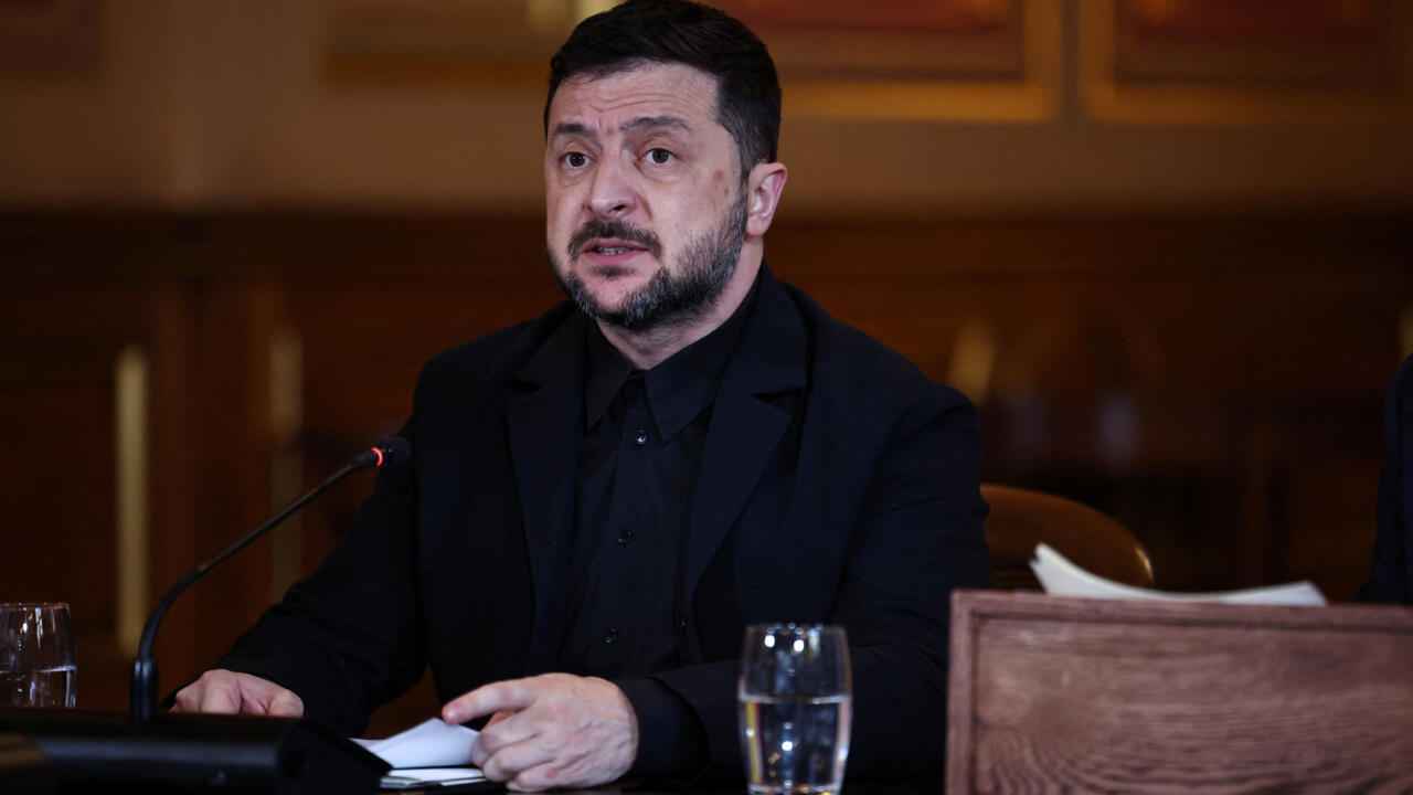 L'Ukraine ne cède pas un pouce de terre ! Zelensky : Prêts pour des pourparlers de paix, mais…