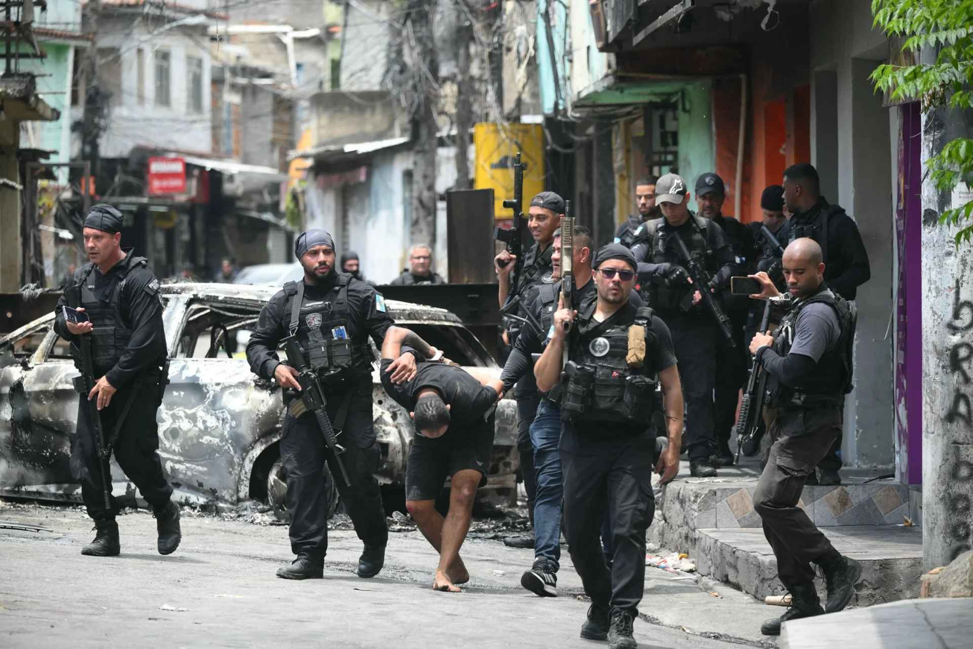 Des cadavres jonchent Rio : opération anti-drogue la plus meurtrière