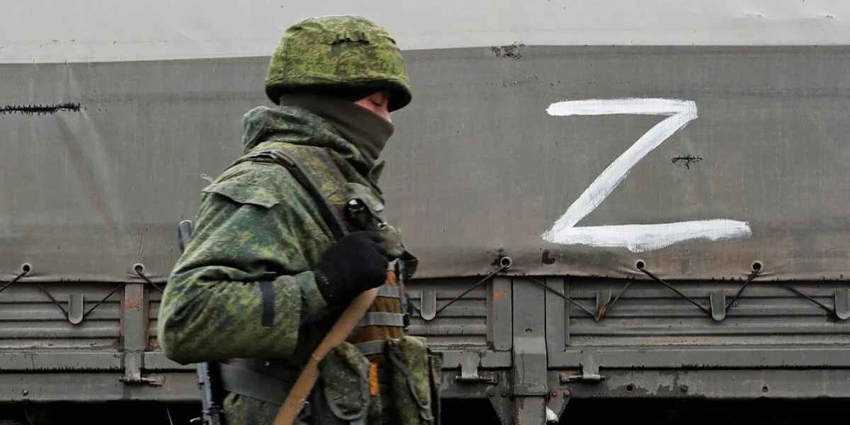 La Russie avance à pas de tortue en Ukraine, 108 ans pour une conquête totale selon The Economist.