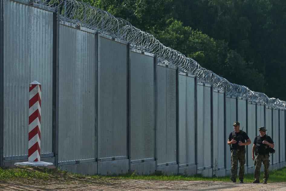 La Pologne rouvre la frontière avec la Biélorussie / Fermée après tensions avec l'alliée de Moscou