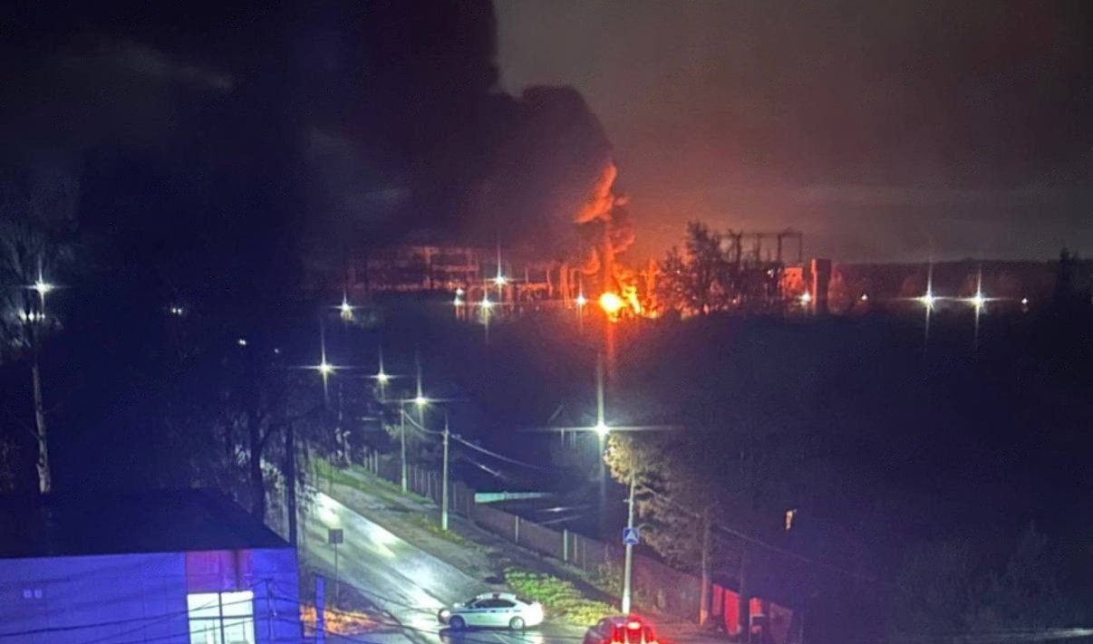 L'Ukraine a frappé violemment la Russie la nuit — plusieurs centrales et raffineries clés touchées