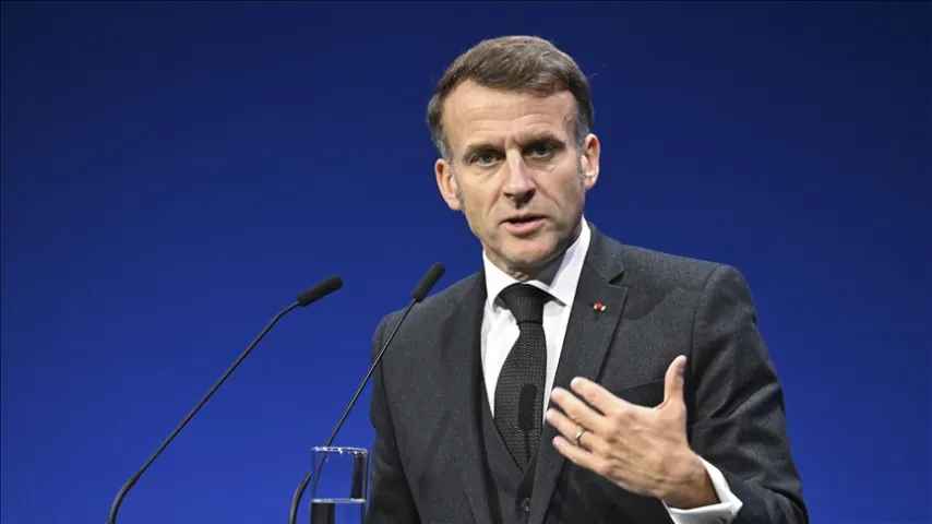 Apartheid, économie: Macron entame une visite en Afrique du Sud avant le G20