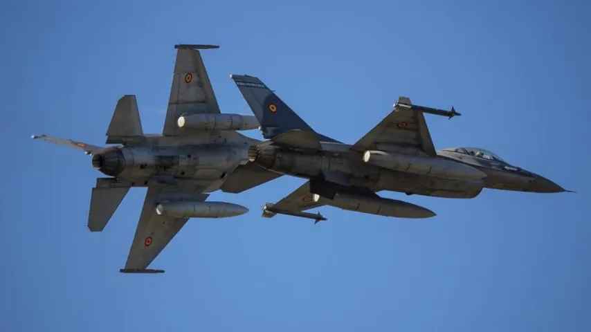 Roumanie «en panique»: fait décoller des bombardiers après l'approche de drones!