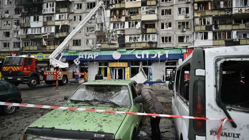 Un tué après une frappe de missile russe dans la région de Kyiv, dit le service d'urgence