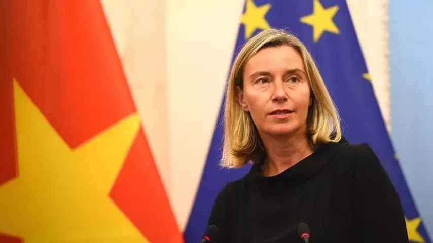 10 heures en question, Mogherini : procédure transparente, sans privilèges