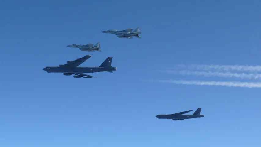 Bombardiers américains ripostent à la Chine et à la Russie aux côtés du Japon