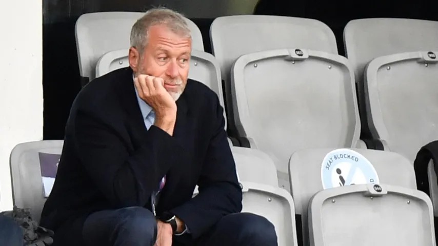 Britannique 'menace' Abramovich: 'Envoie en Ukraine 2,8 Mds de la vente de Chelsea'
