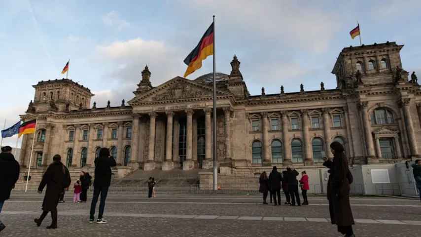 Cyberattaque au Bundestag? Systèmes du parlement allemand en panne pendant la visite de Zelensky