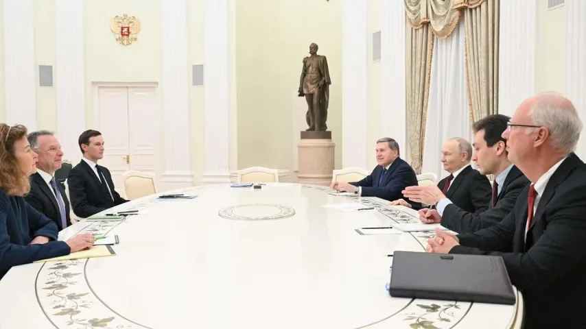 Kremlin : la Russie n'accepte qu'une partie du plan US pour la paix en Ukraine — Rubio : progrès