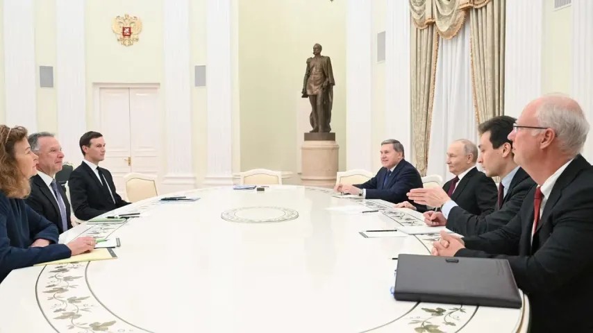 Kremlin : la Russie n'accepte qu'une partie du plan US pour la paix en Ukraine — Rubio : progrès