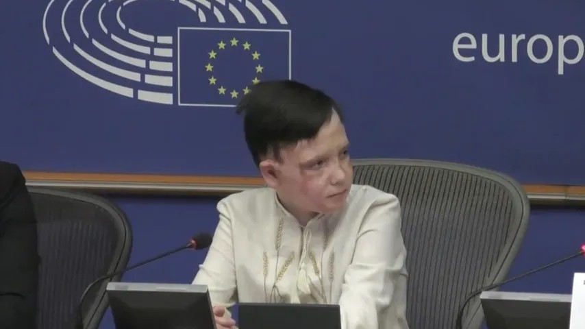 L'histoire touchante d'un Ukrainien de 11 ans qui a ému les eurodéputés
