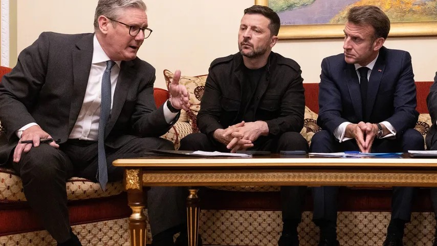 L'Ukraine 'ne soit pas trahie' par les USA / Starmer reçoit Zelensky, Macron et Merz