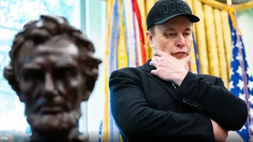 Musk réagit vivement après amende 120 M€ : l'UE doit être abolie, la souveraineté rendue aux États