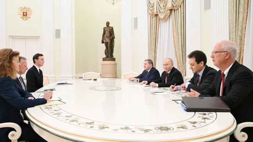 Paix en Ukraine, l'envoyé de Trump rencontre Poutine