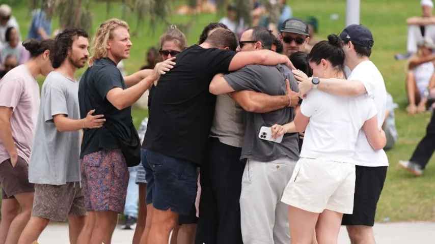 Père et fils ont tué 15 personnes / L'Australie prévoit des lois plus sévères sur les armes