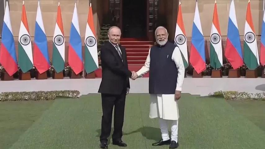 Poutine : approvisionnements en pétrole ininterrompus pour l'Inde