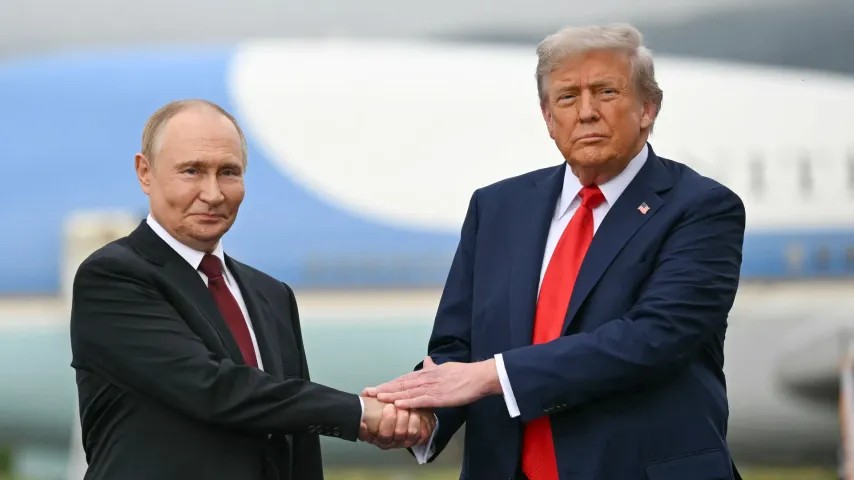Trump : Il faut deux rencontres USA–Moscou pour un accord