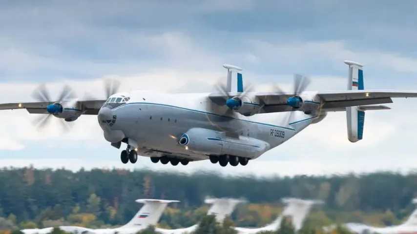 Un avion militaire russe s'écrase