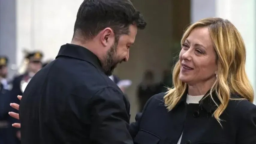 Zelensky avant la Première ministre italienne : je fais confiance à Meloni pour négocier la paix