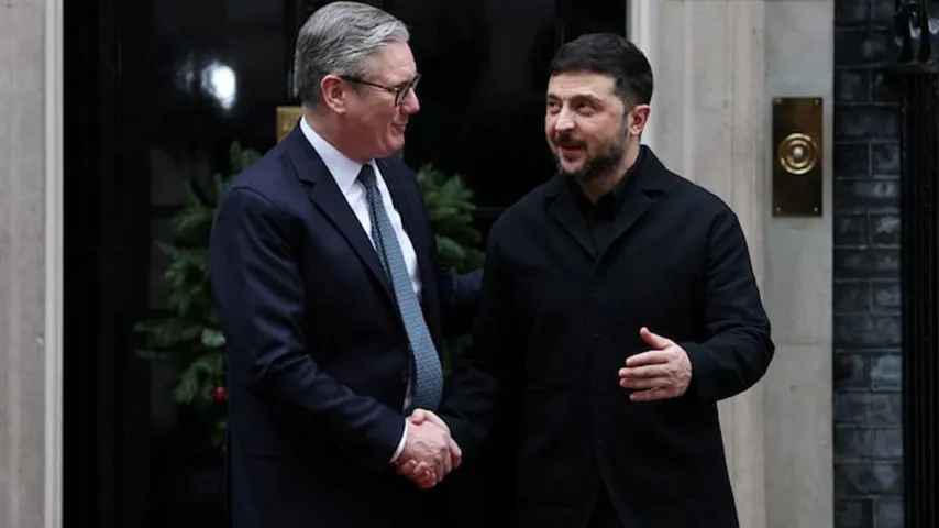 Zelensky débarque à Londres / avec les alliés européens après les critiques de Trump