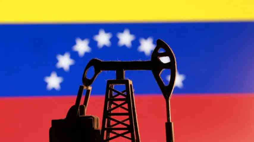 100 mds USD pour le pétrole vénézuélien / Patrons pétroliers 'renversent' Trump : Ininvestissable