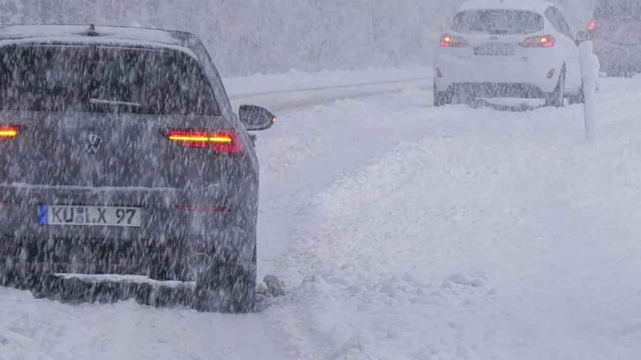 De fortes chutes de neige bloquent la circulation dans toute l'Allemagne