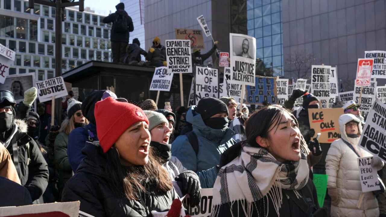 États-Unis, manifestations contre l'ICE éclatent! Trump déploie des milliers de policiers!