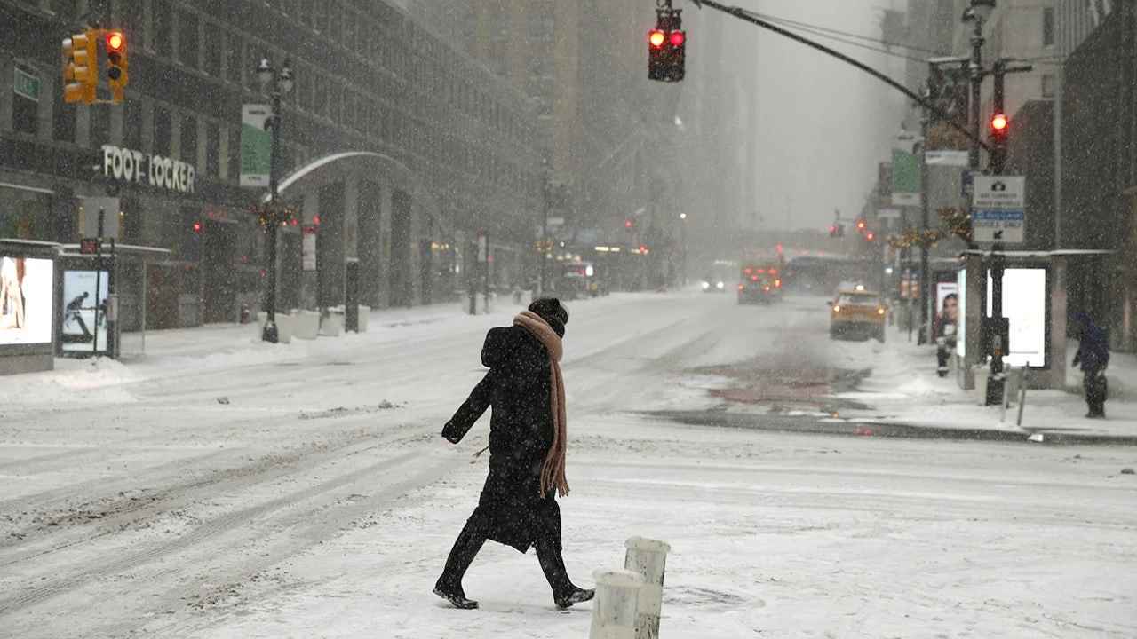 La plus grande tempête de glace en dix ans — 120 millions sous 'siège arctique'