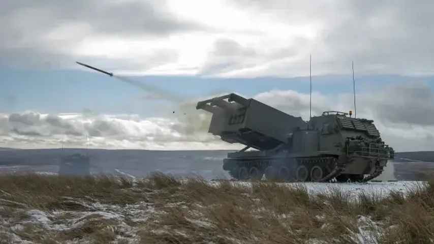 Nightfall" pour l'Ukraine, à 500 km / Royaume-Uni accélère avec missiles balistiques