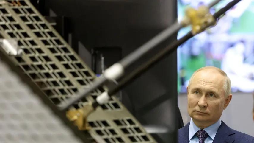 Poutine va conquérir aussi l'espace, d'autres armes nucléaires pour détruire le monde