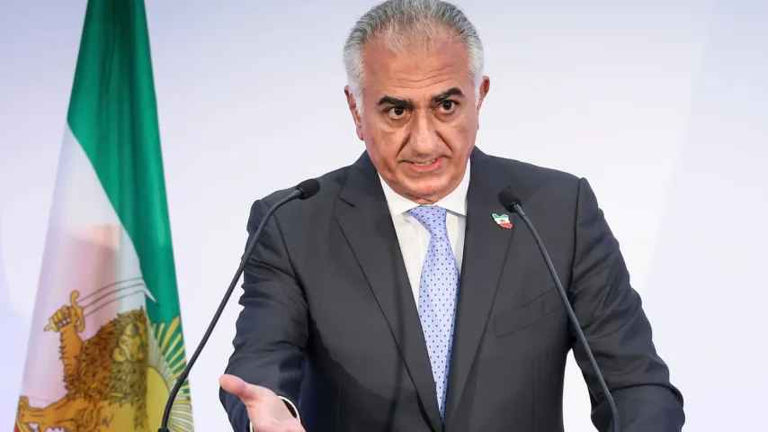 'Rikthehet' le Shah en Iran / 'Prince héritier' cherche rôle dans les manifestations