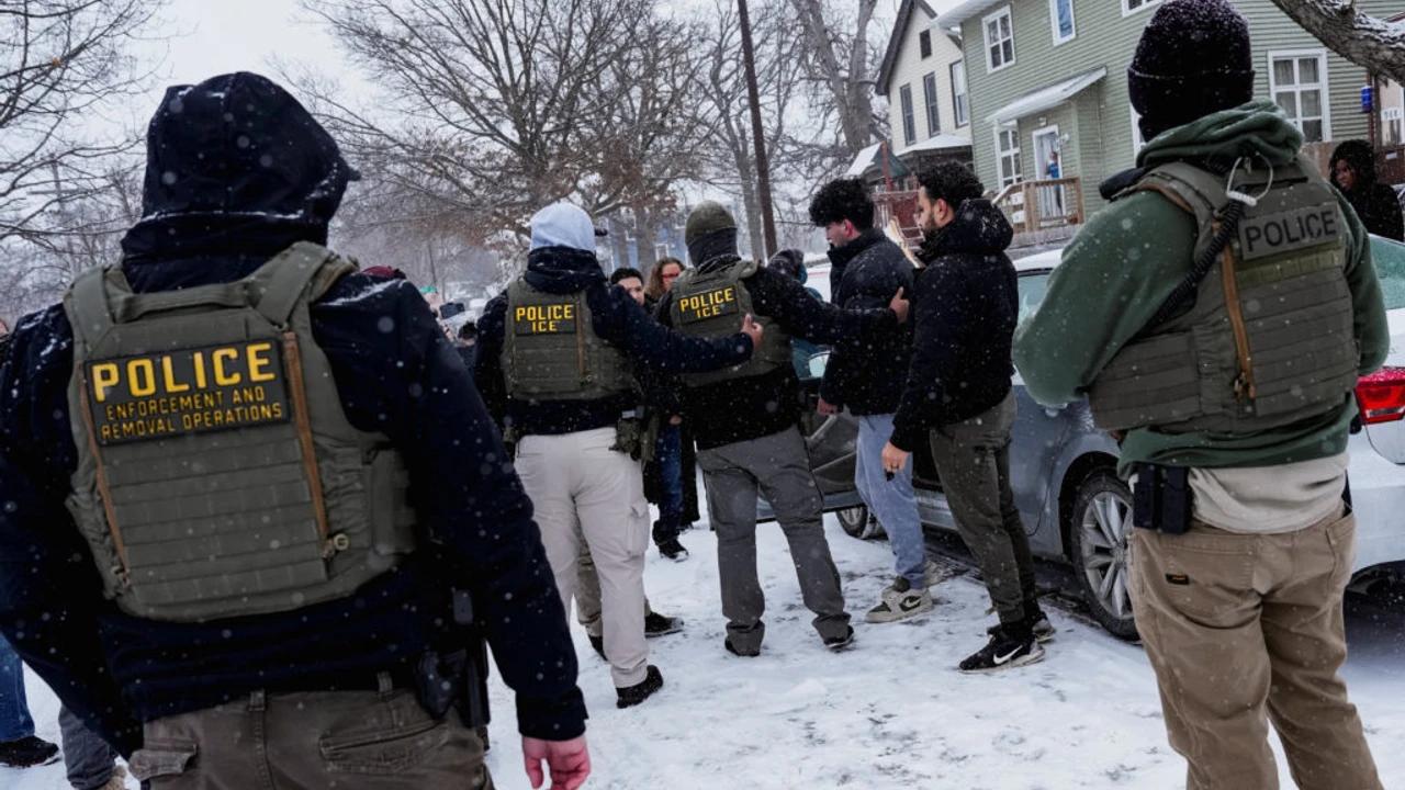 Trump défend l'ICE après la tuerie : l'infirmier était armé et a résisté. Nous appliquons la loi