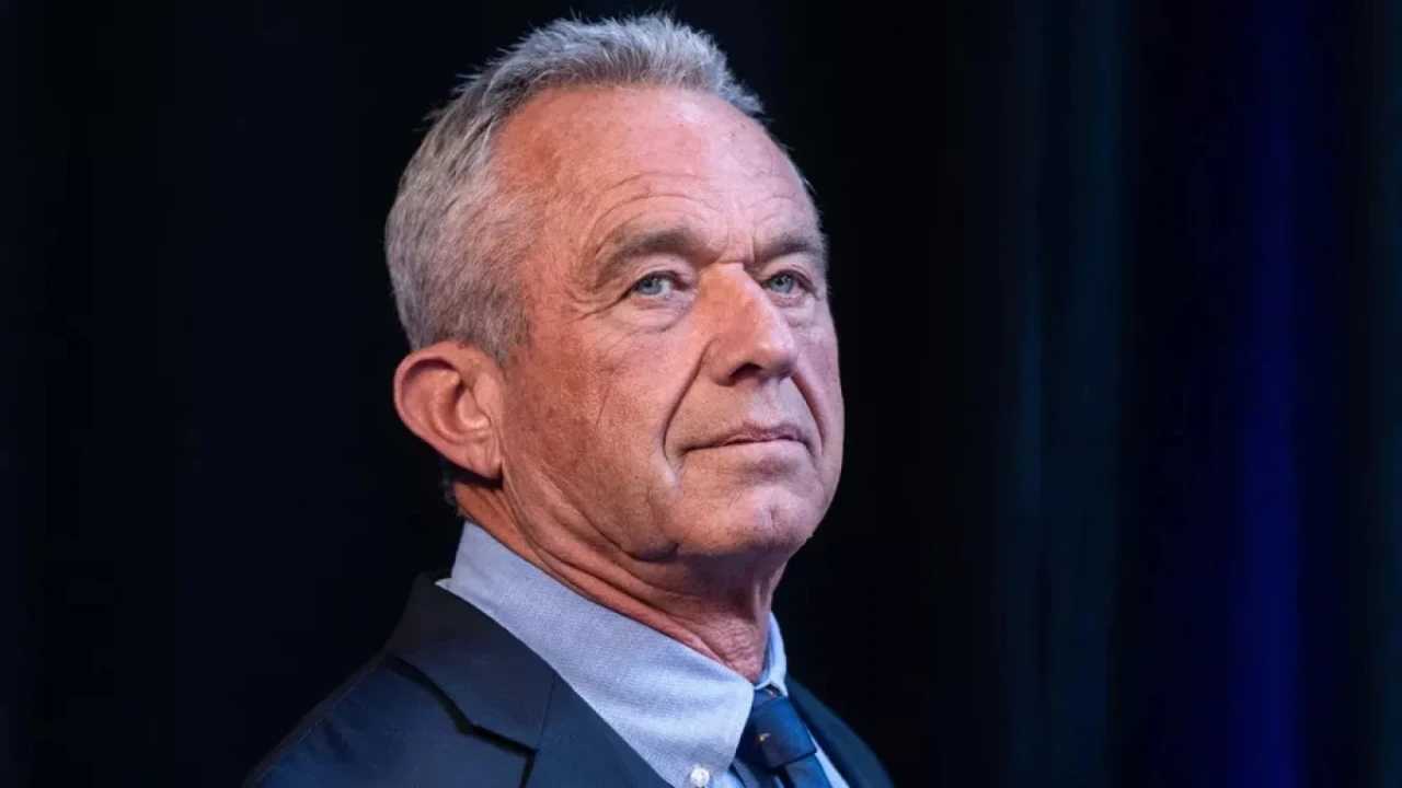 Avant, je prenais de la coke sur l'abattant", dit RFK Jr.; provoque appels à la démission