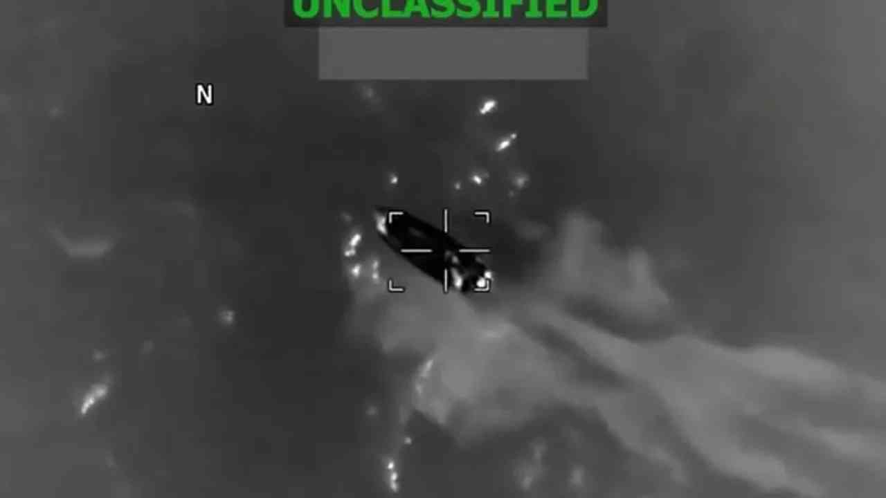 L'armée américaine frappe un navire de trafiquants de drogue dans les Caraïbes