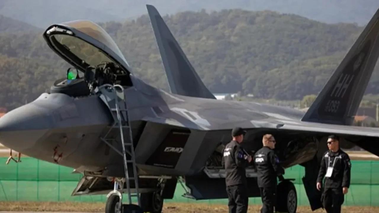 Les avions américains F‑22 'invisibles' arrivent en Israël