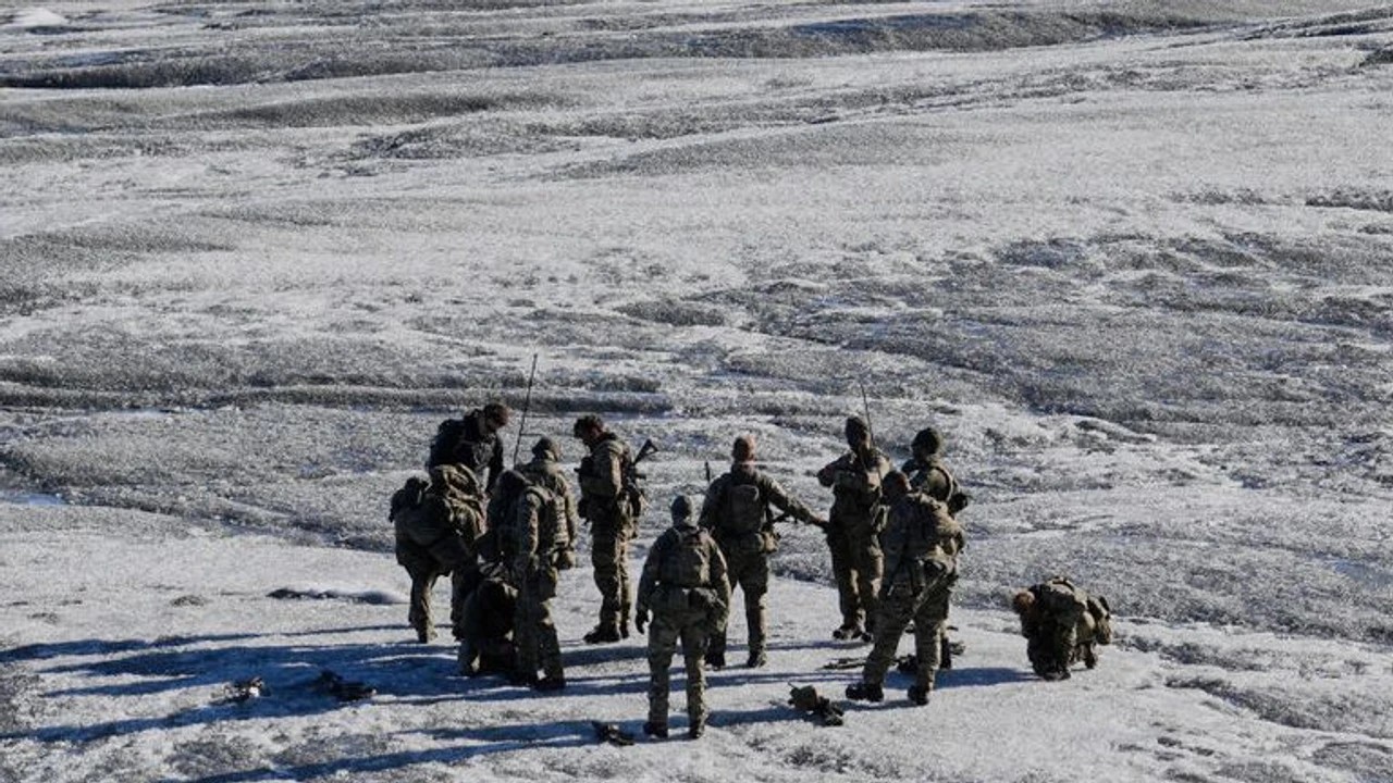 L'OTAN prend le Groenland en main / renforce sa présence, lance 'Arctic Sentry'