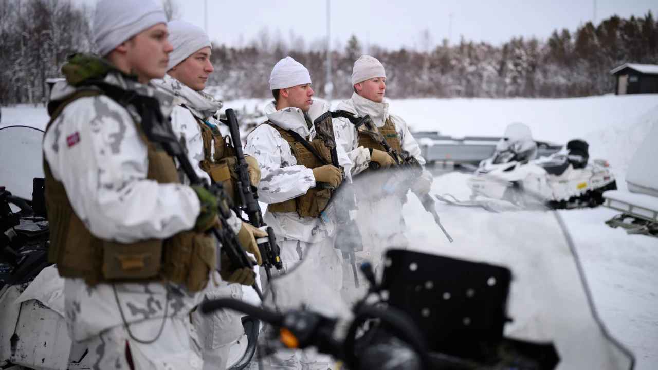Norvège avertit: invasion russe possible pour protéger ses sites nucléaires.