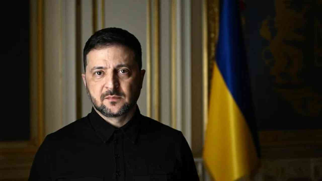 «Poutine a déclenché la 3e Guerre mondiale», Zelensky à la BBC: À arrêter à tout prix