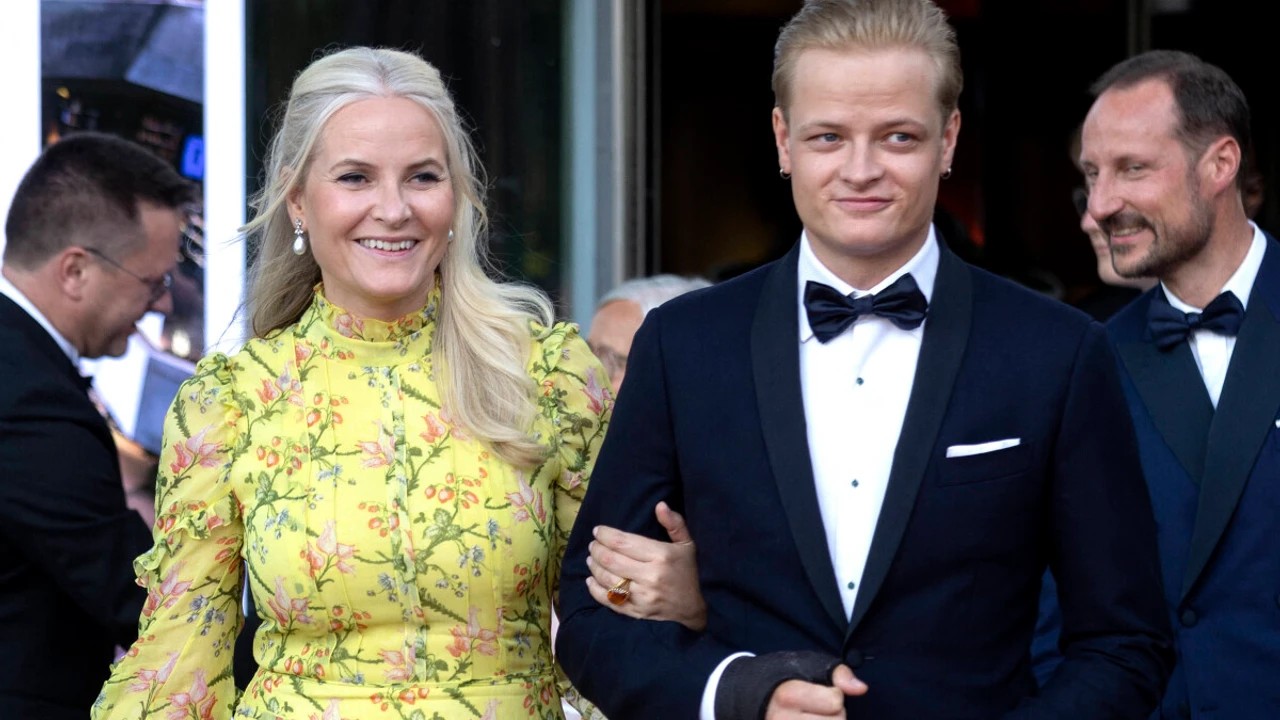 Scandale dans la famille royale norvégienne: princesse liée au dossier Epstein, son fils arrêté