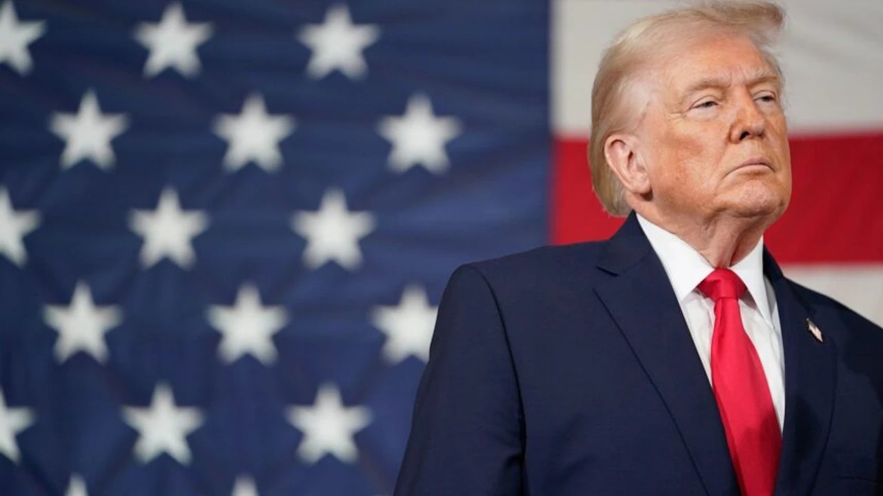 USA-Europe : lignes rouges franchies / Trump secoue les liens, refuse d'abandonner le Groenland