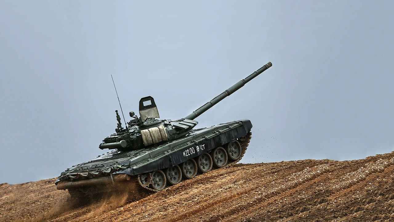 Chars russes foncent sur l'Ukraine / Offensive de printemps lancée: Zelenski inquiet pour l'Iran