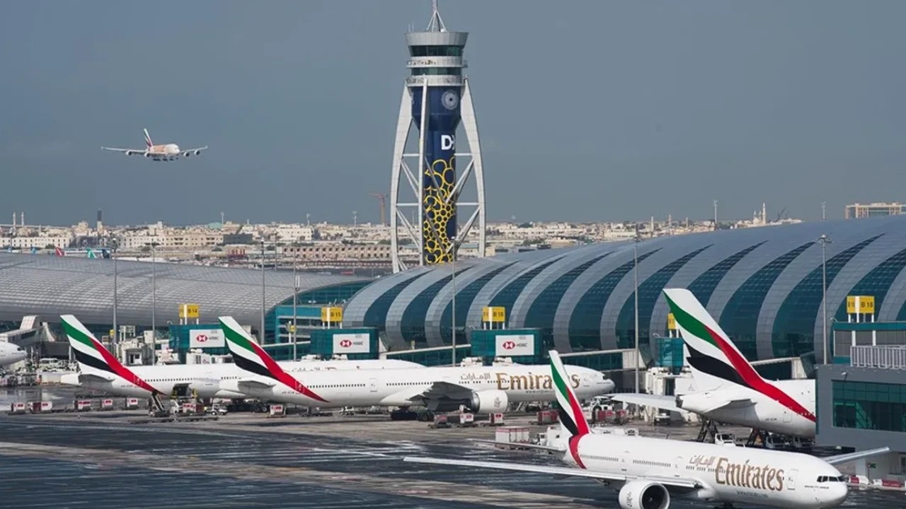 Dubaï suspend tous les vols, la sécurité se détériore