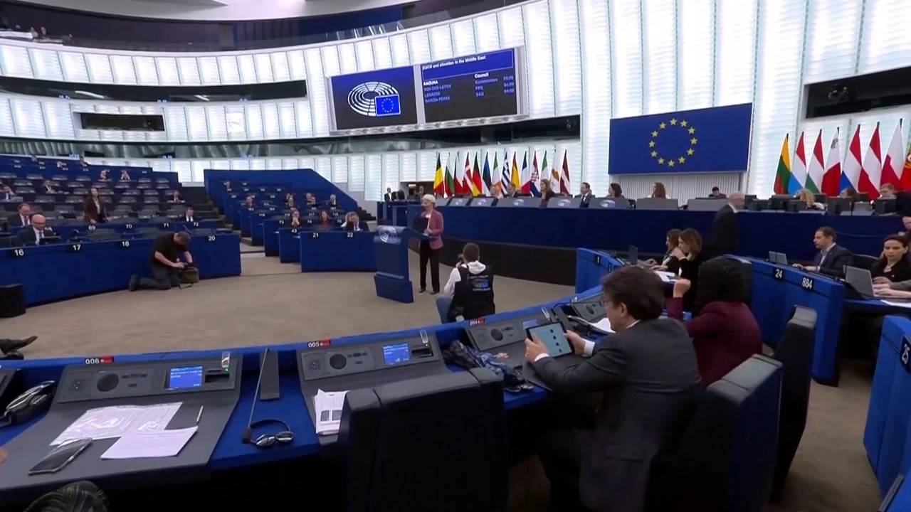 La présidente de la CE : les 10 premiers jours de la guerre ont coûté 3 milliards d'euros à l'Europe