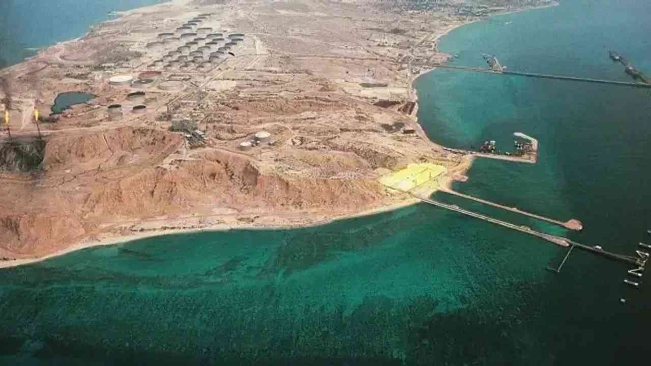 Les États-Unis examinent un plan pour prendre le contrôle de l'île iranienne Kharg