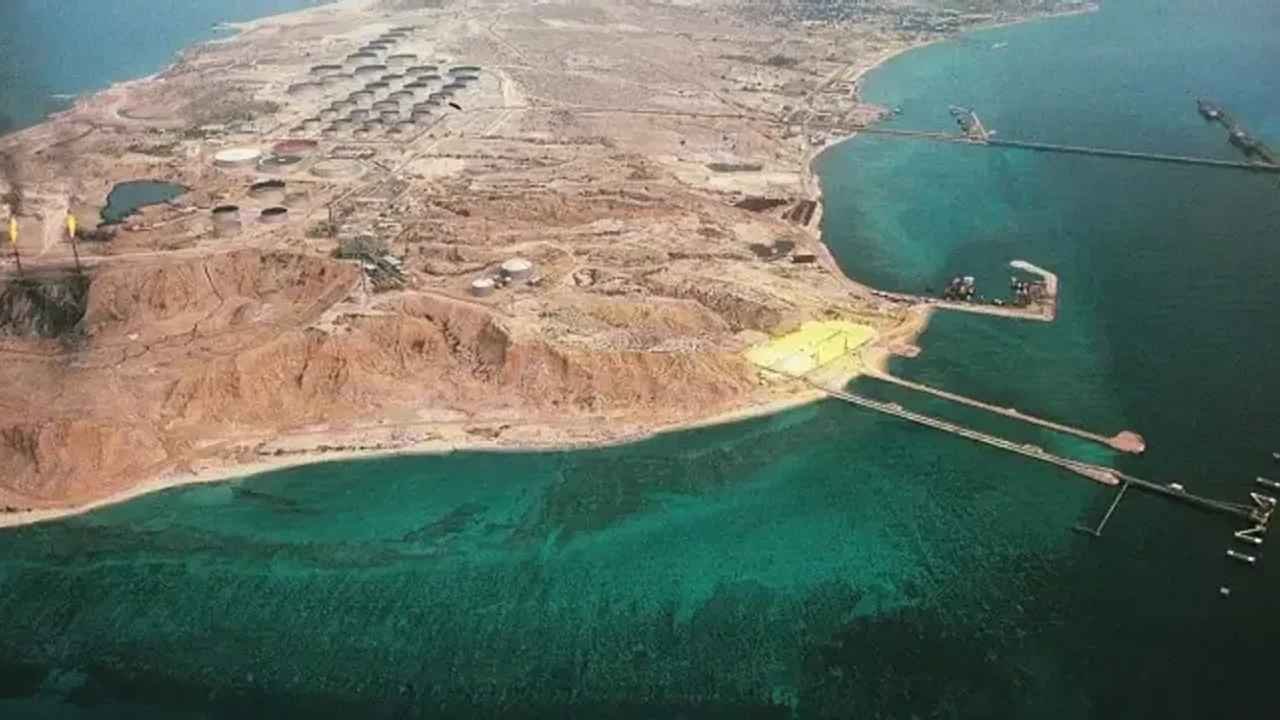 Les États-Unis examinent un plan pour prendre le contrôle de l'île iranienne Kharg